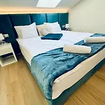 Duna Corner Panzio 4*