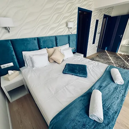 Duna Corner Panzio Kismaros