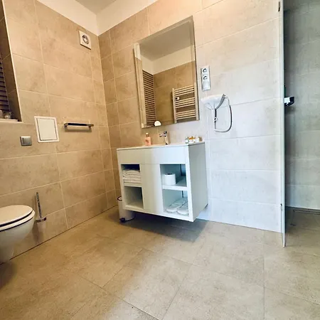 Duna Corner Panzio 4* Kismaros