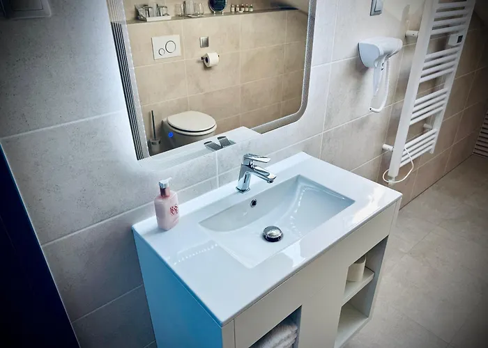 Duna Corner Panzio Nocleg ze śniadaniem Kismaros